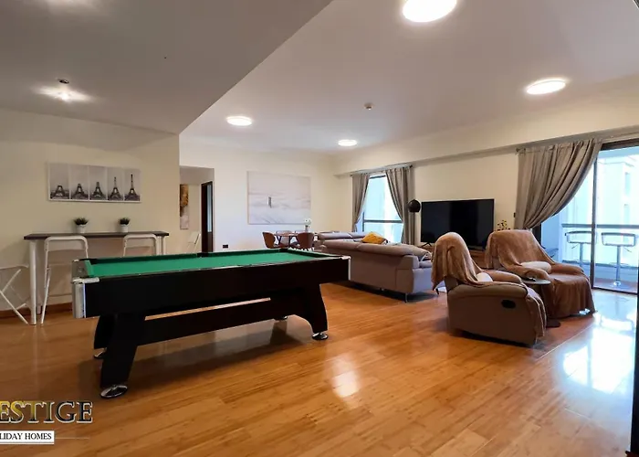 Prestige Holiday Home Bed Space